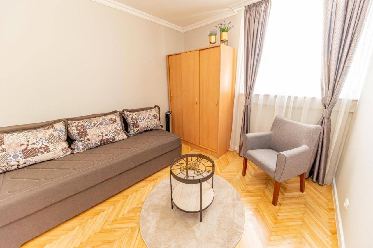 City Center De Lux Apartment บาร์ ภายนอก รูปภาพ