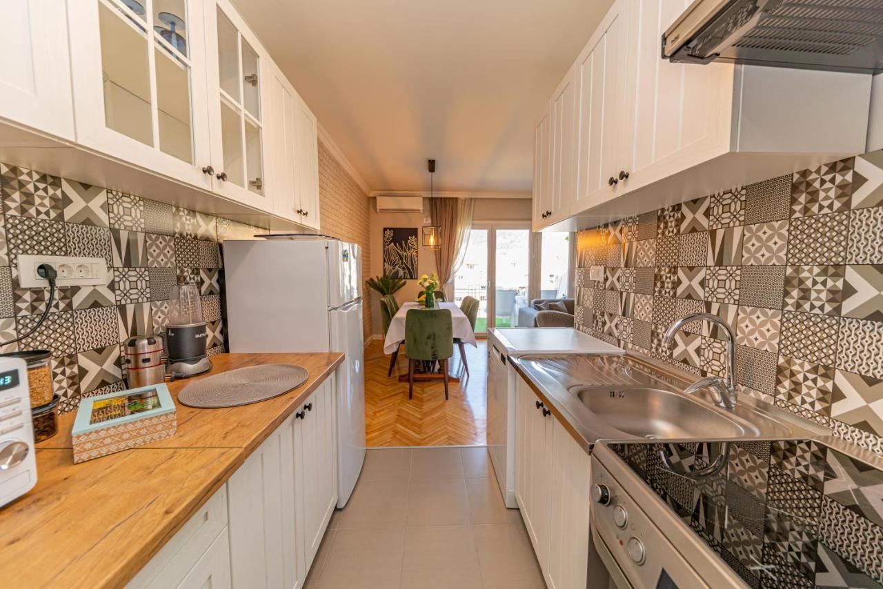 City Center De Lux Apartment บาร์ ภายนอก รูปภาพ