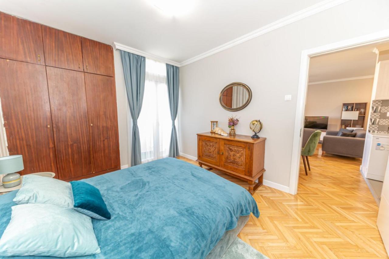 City Center De Lux Apartment บาร์ ภายนอก รูปภาพ