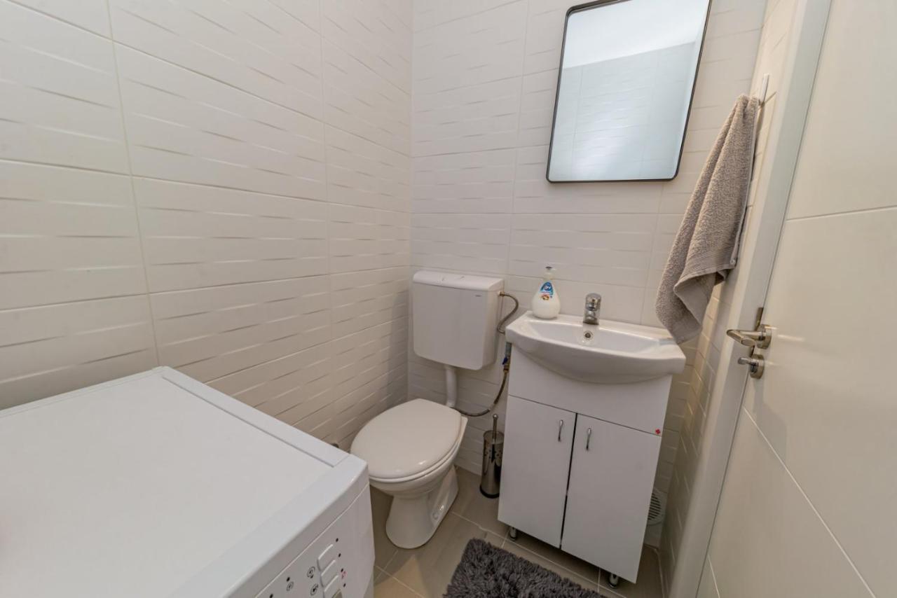 City Center De Lux Apartment บาร์ ภายนอก รูปภาพ