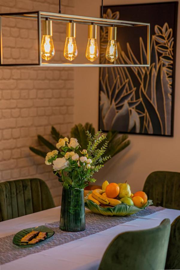 City Center De Lux Apartment บาร์ ภายนอก รูปภาพ