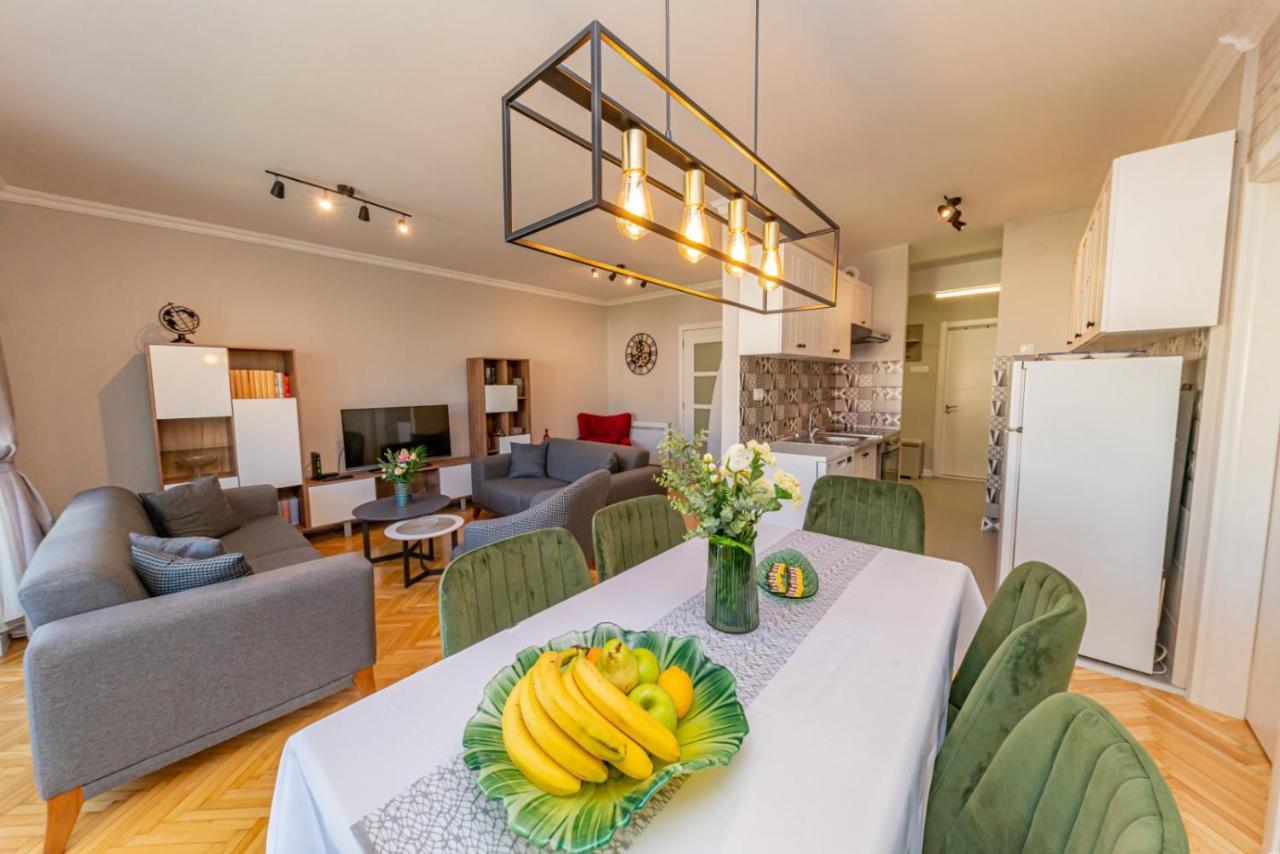 City Center De Lux Apartment บาร์ ภายนอก รูปภาพ